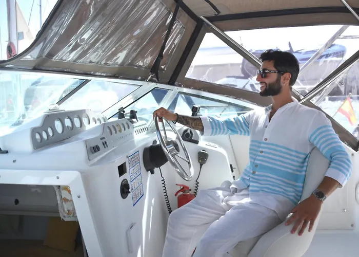 Luxury Boat Karamba Botel