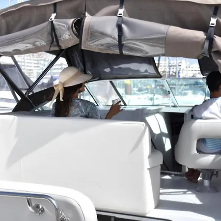 Ботель Luxury Boat Karamba Сан Мигель