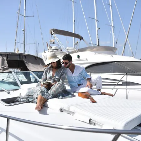 Luxury Boat Karamba Сан Мигель